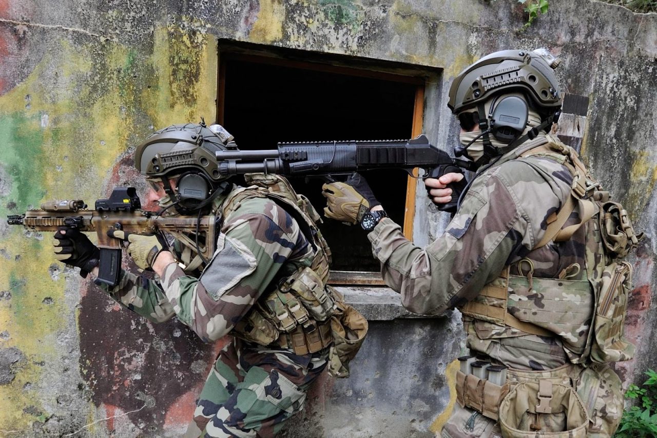 LÉGION ÉTRANGÈRE : En 2018, la Légion étrangère aura « retrouvé ses  effectifs d'il y a